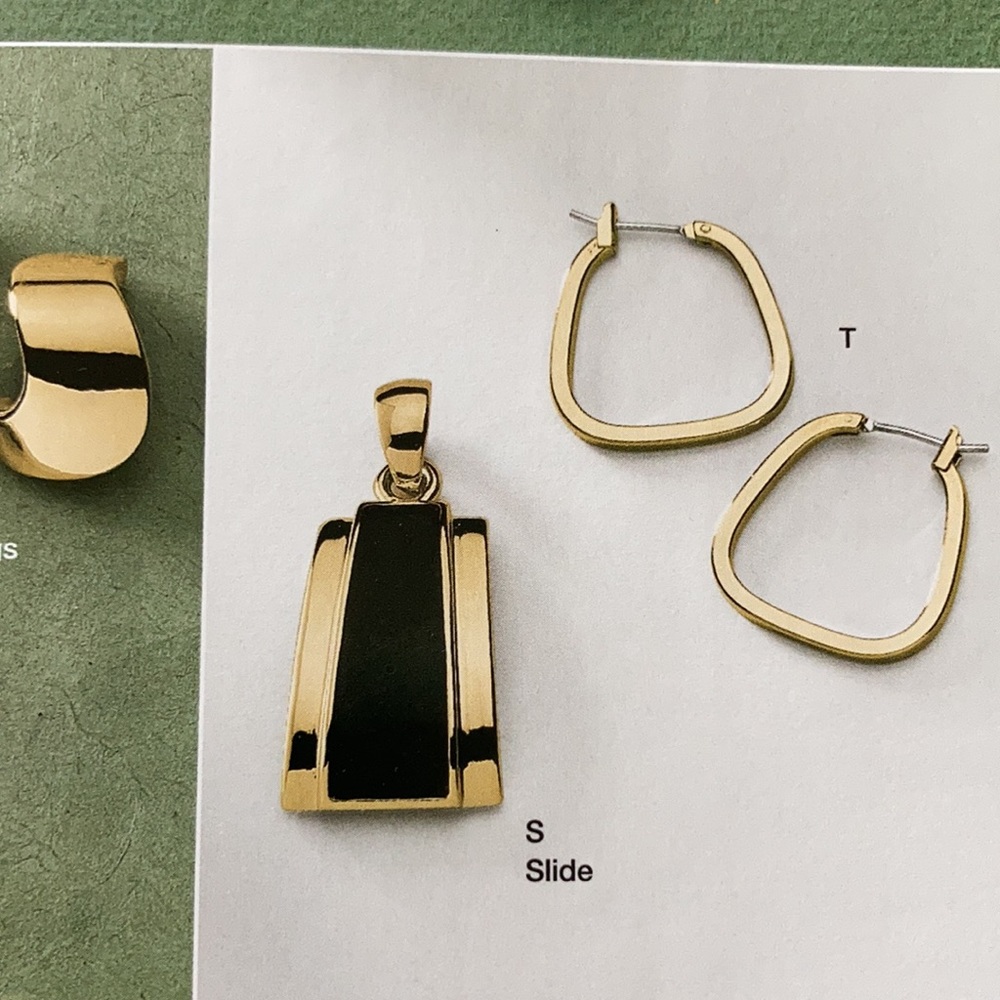 Lia Sophia Refined Slide